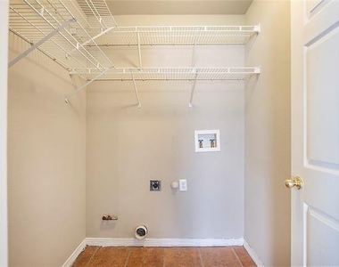 4111 Midrose Trail - Photo Thumbnail 20