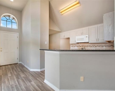 4111 Midrose Trail - Photo Thumbnail 8