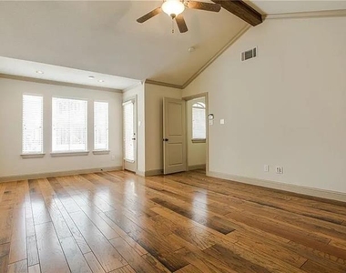 3012 Carmel Street - Photo Thumbnail 16