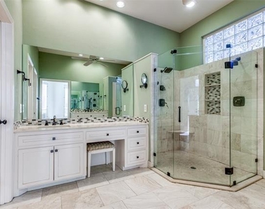 4004 Winter Park Lane - Photo Thumbnail 13