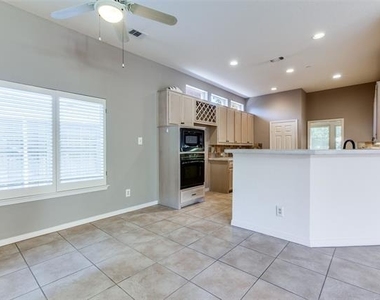 4004 Winter Park Lane - Photo Thumbnail 7