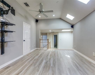 4004 Winter Park Lane - Photo Thumbnail 18