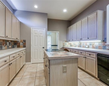 4004 Winter Park Lane - Photo Thumbnail 10
