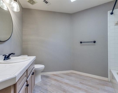 4004 Winter Park Lane - Photo Thumbnail 21