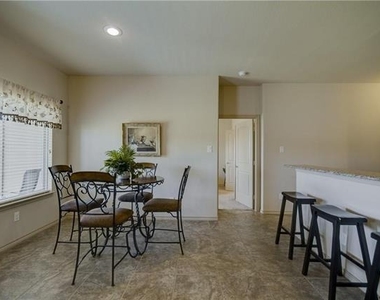 3329 Tamarack Lane - Photo Thumbnail 9