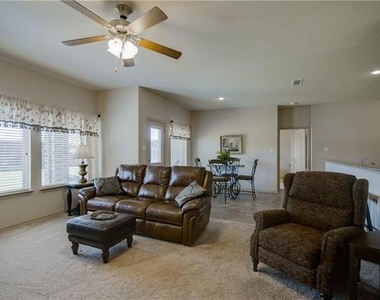 3329 Tamarack Lane - Photo Thumbnail 11