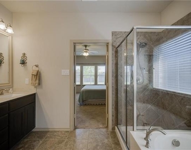 3329 Tamarack Lane - Photo Thumbnail 12