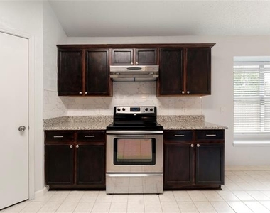 206 Shady Brook Drive - Photo Thumbnail 13