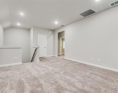 2544 Rambling Road - Photo Thumbnail 16