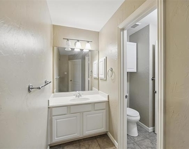 1805 Southwicke Drive - Photo Thumbnail 26