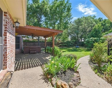 1805 Southwicke Drive - Photo Thumbnail 30