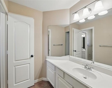 1805 Southwicke Drive - Photo Thumbnail 25