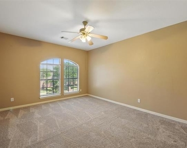 1805 Southwicke Drive - Photo Thumbnail 23