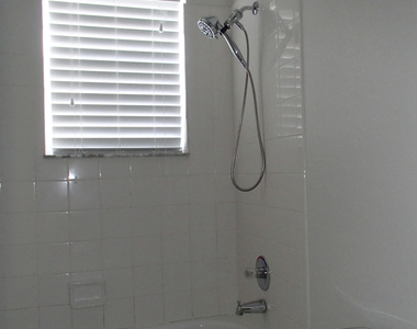 1101 Belmont Place - Photo Thumbnail 15