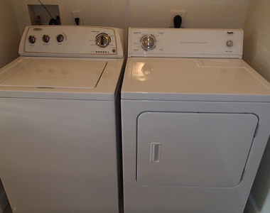 1101 Belmont Place - Photo Thumbnail 18