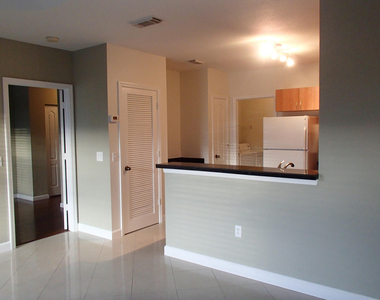 1101 Belmont Place - Photo Thumbnail 3