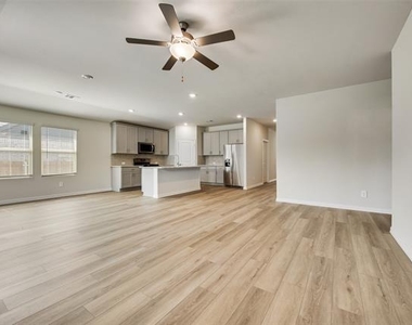 2729 Nene Street - Photo Thumbnail 4