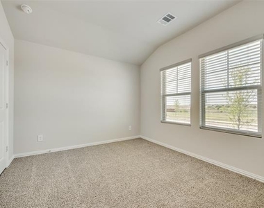 2729 Nene Street - Photo Thumbnail 10