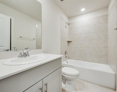 2729 Nene Street - Photo Thumbnail 9