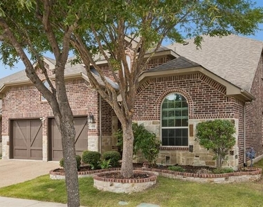 404 Warwick Boulevard - Photo Thumbnail 1