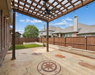 404 Warwick Boulevard - Photo Thumbnail 32