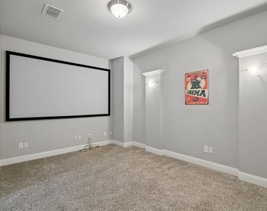 404 Warwick Boulevard - Photo Thumbnail 21