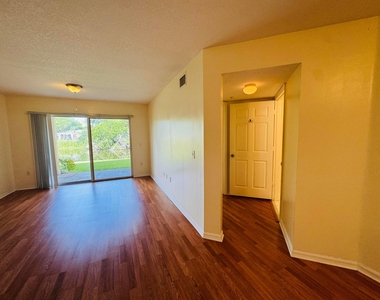 4171 San Marino Boulevard - Photo Thumbnail 5