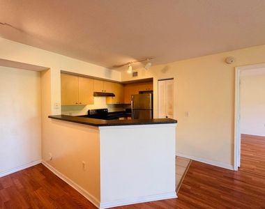 4171 San Marino Boulevard - Photo Thumbnail 15