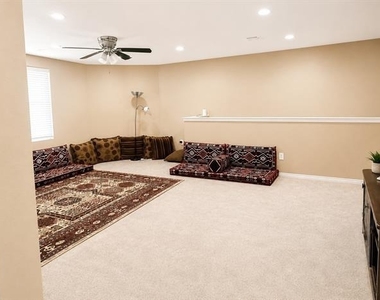 1622 Pheasant Creek Drive - Photo Thumbnail 5