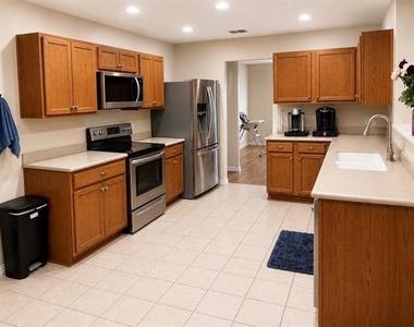 1622 Pheasant Creek Drive - Photo Thumbnail 4