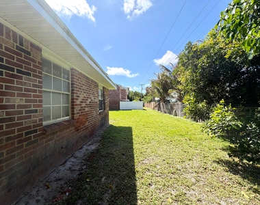 413 N Cypress Drive - Photo Thumbnail 28