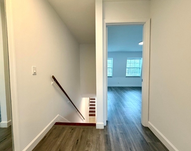 413 N Cypress Drive - Photo Thumbnail 22