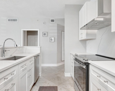3606 S Ocean Boulevard - Photo Thumbnail 3