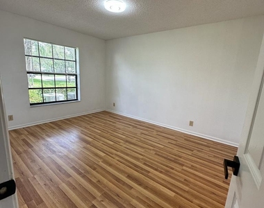 301 Olivewood Place - Photo Thumbnail 2
