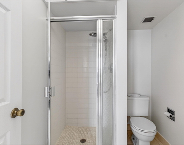 12 Royal Palm Way - Photo Thumbnail 32