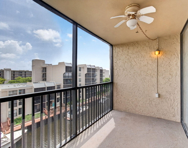 12 Royal Palm Way - Photo Thumbnail 19