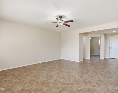 27293 N 78th Lane - Photo Thumbnail 6