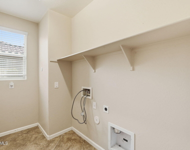 27293 N 78th Lane - Photo Thumbnail 30