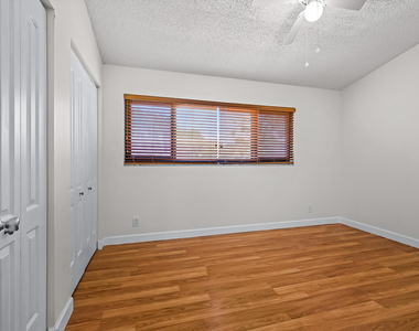 2700 S Oakland Forest Drive - Photo Thumbnail 21