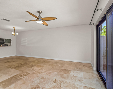 2700 S Oakland Forest Drive - Photo Thumbnail 6