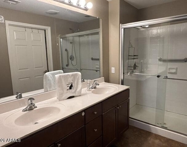14575 W Mountain View Boulevard - Photo Thumbnail 10
