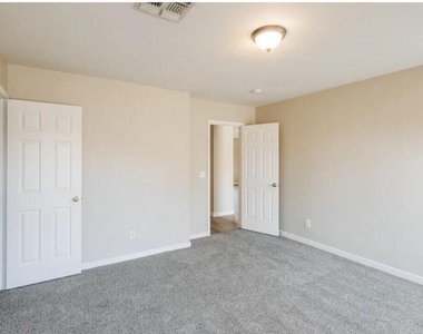 12648 N Main Street - Photo Thumbnail 12