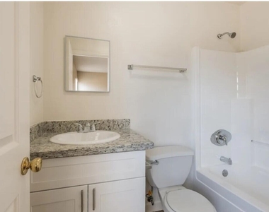 12648 N Main Street - Photo Thumbnail 9