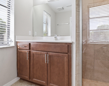 2625 Heathcote Drive - Photo Thumbnail 13