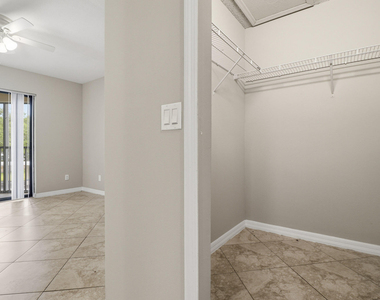 2625 Heathcote Drive - Photo Thumbnail 12