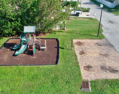 113 Hemingway Court - Photo Thumbnail 15