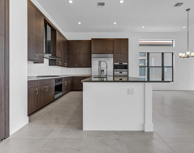 9523 Riverside Park Drive - Photo Thumbnail 11