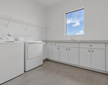 9523 Riverside Park Drive - Photo Thumbnail 34
