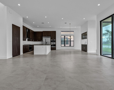 9523 Riverside Park Drive - Photo Thumbnail 6
