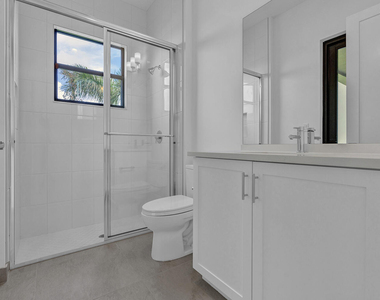 9523 Riverside Park Drive - Photo Thumbnail 16